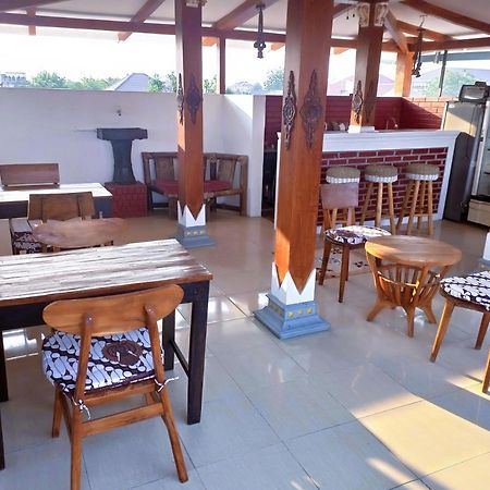Zen Moon Hostel Yogyakarta Exterior photo