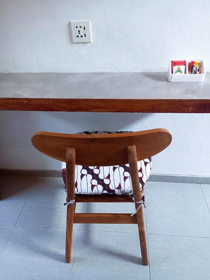 Zen Moon Hostel Yogyakarta Exterior photo
