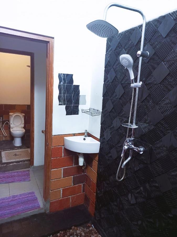 Zen Moon Hostel Yogyakarta Exterior photo